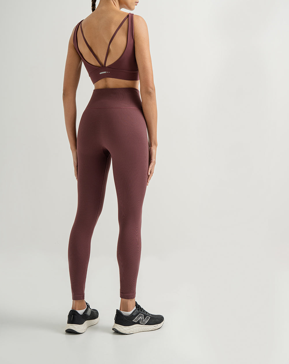 Legging deportivo control abdomen vino tinto mujer