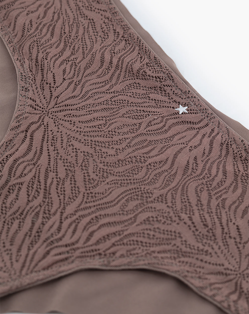 Panty cachetero en punto tiro medio cafe