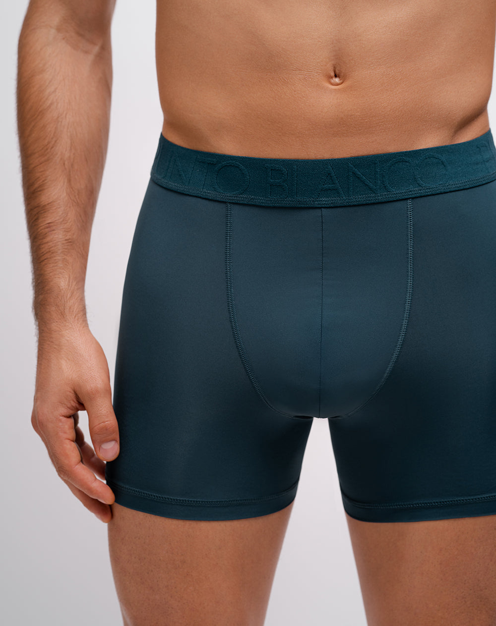 Bóxer deportivo medio microfibra x3unds surtido