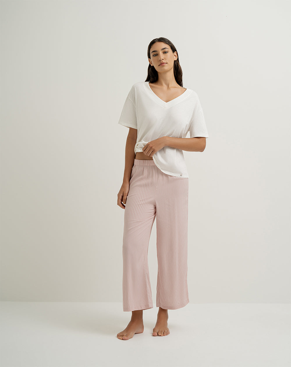 Set de Pijama Malva a Rayas Confort Sostenible y Estilo