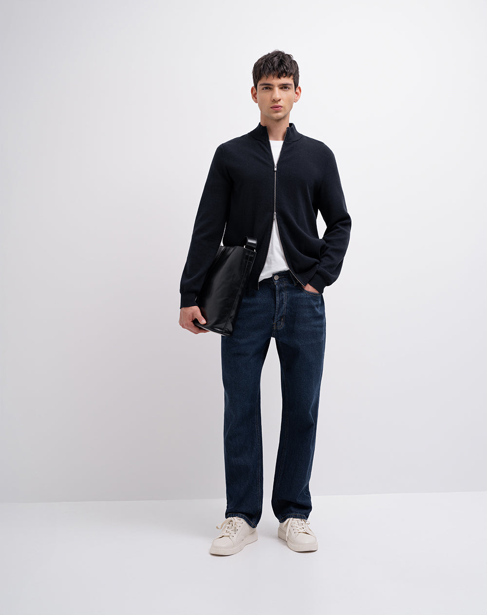 Jean recto índigo oscuro hombre