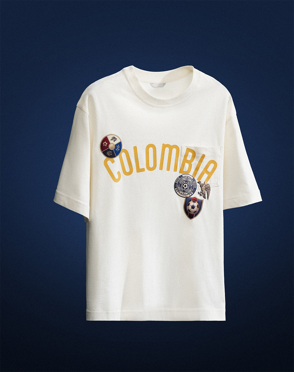 Camiseta regular fit manga corta crema