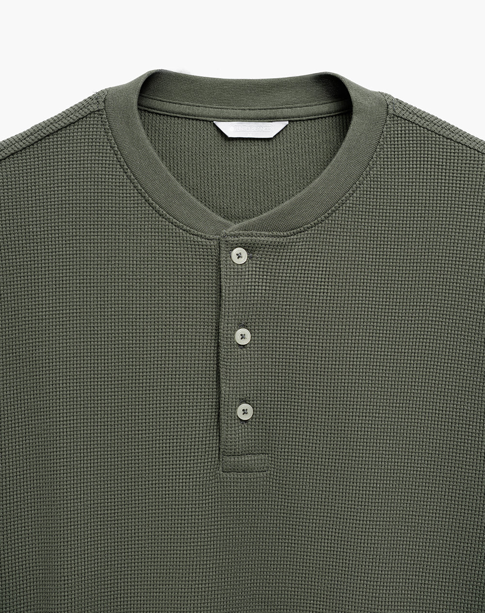 Camibuzo regular verde hombre