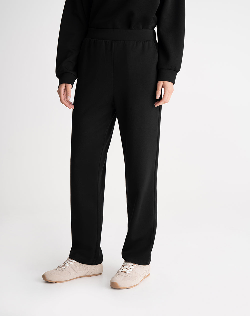 Pantalón recto tiro medio tacto suave negro mujer