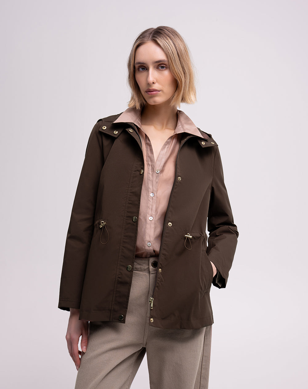 Chaqueta parka regular capucha removible café mujer