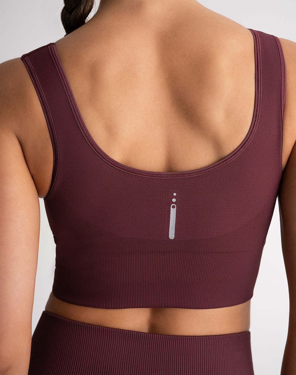 Top deportivo soporte alto seamless antibacterial vinotinto