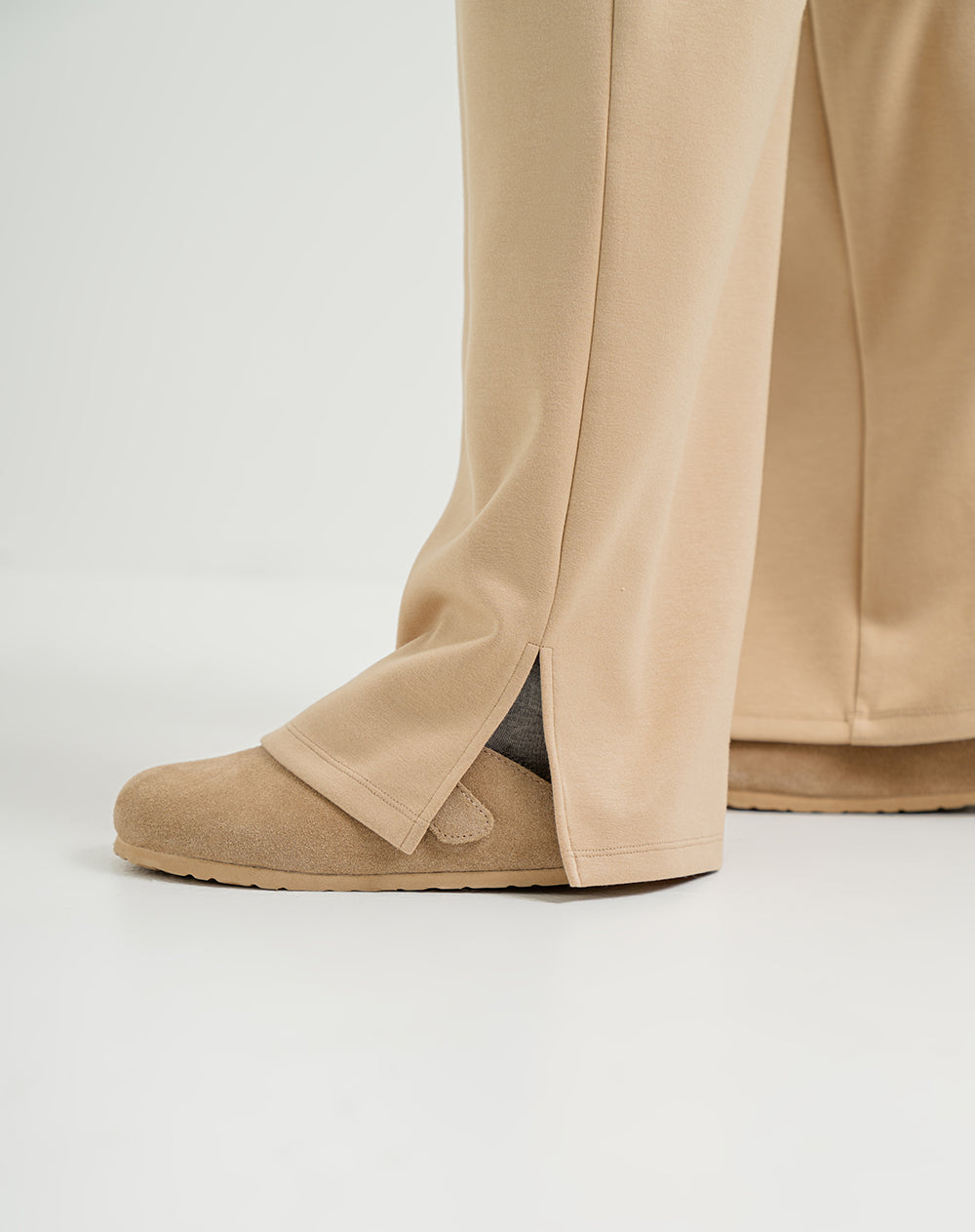 Pantalón tiro alto caramelo mujer