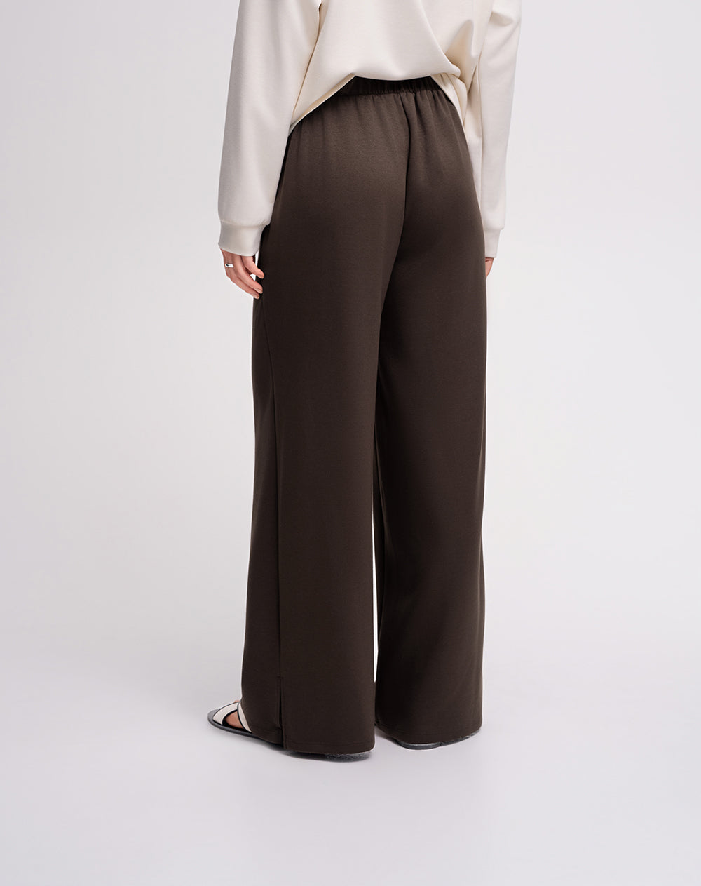 Pantalón confort tiro alto tacto suave chocolate mujer