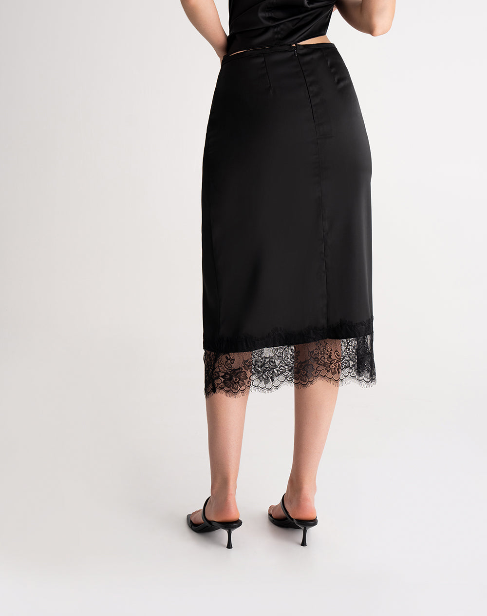 Blusa + falda satín negro mujer