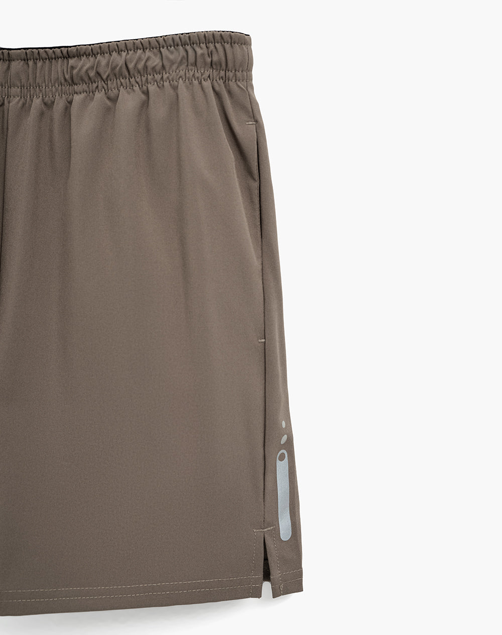 Pantaloneta deportiva malla interna café hombre