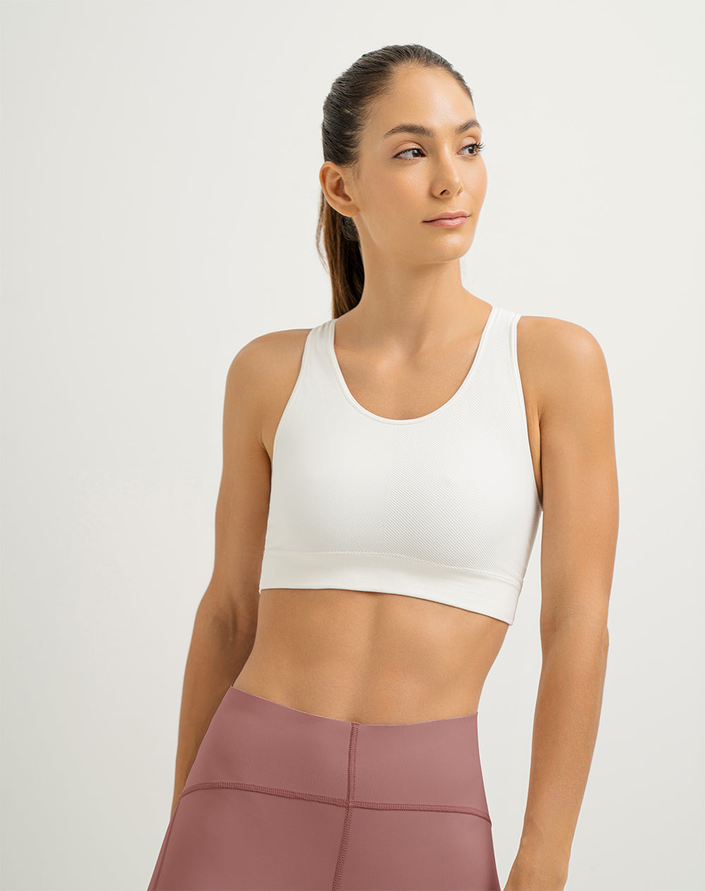 Top deportivo soporte alto seamless antibacterial habano