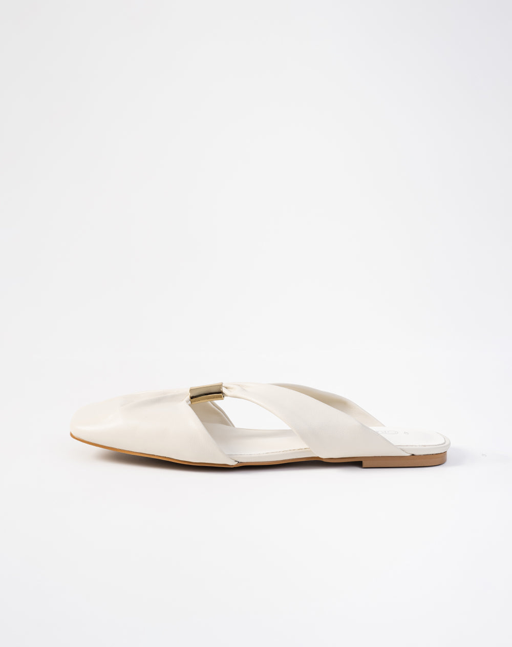 Zapato mule plano crudo mujer