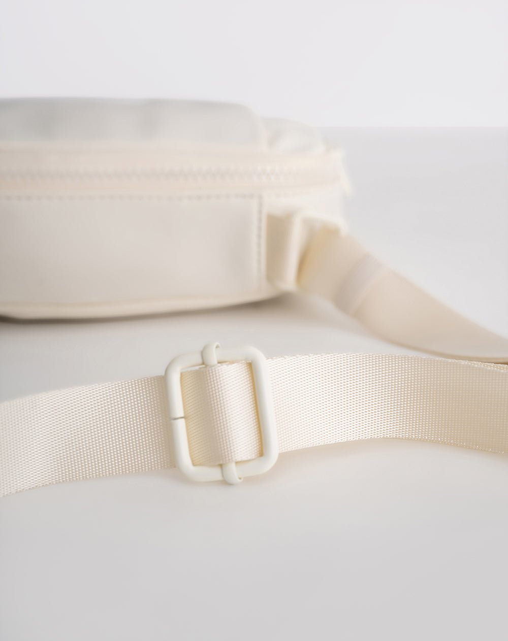 Bolso bandolero pequeño crudo