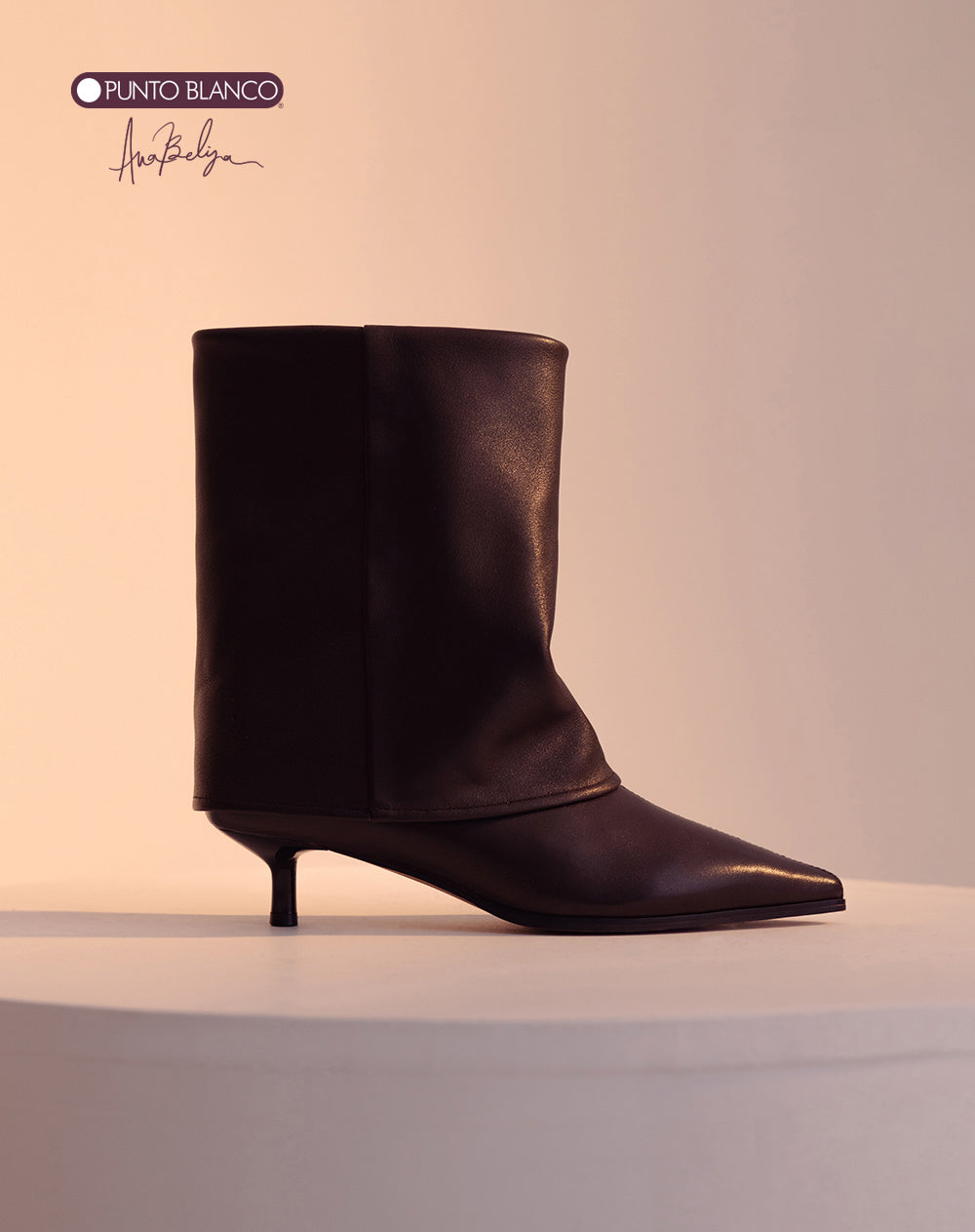 Bota media caña en cuero tacón delgado Ana Beliza