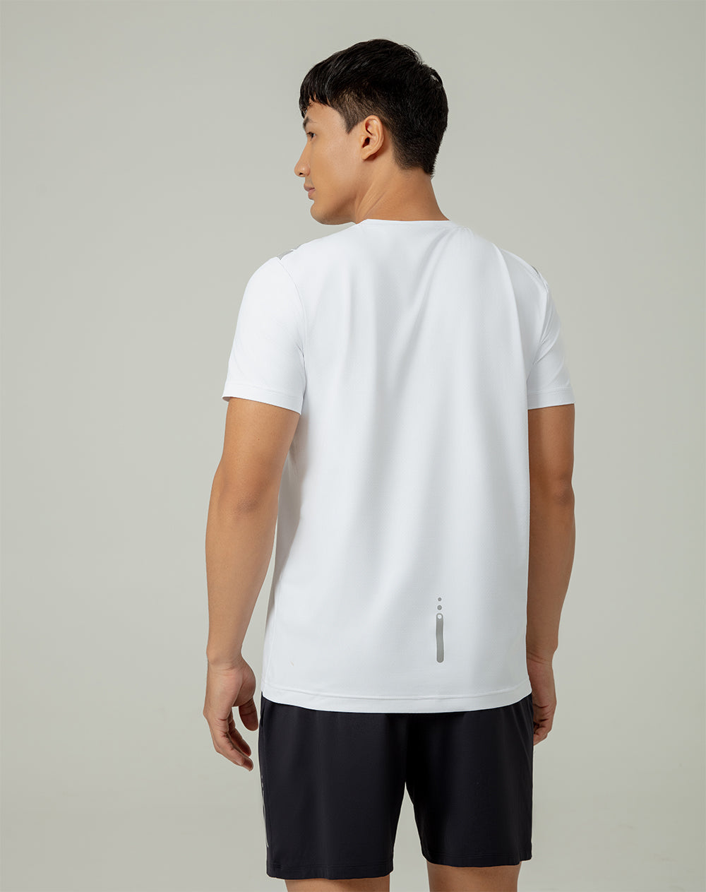Camiseta deportiva hombre control humedad blanca