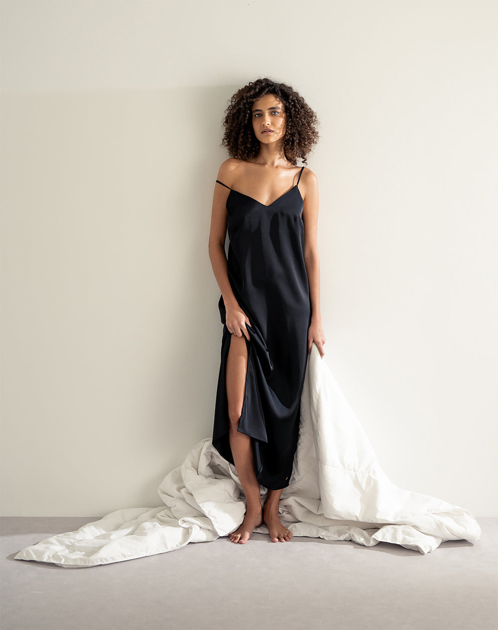 Batola de pijama mujer satín negro