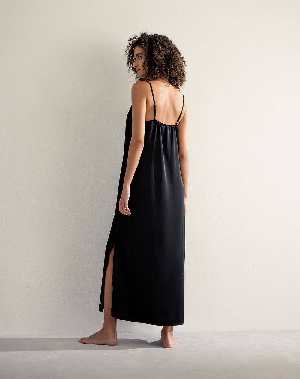 Batola de pijama mujer satín negro