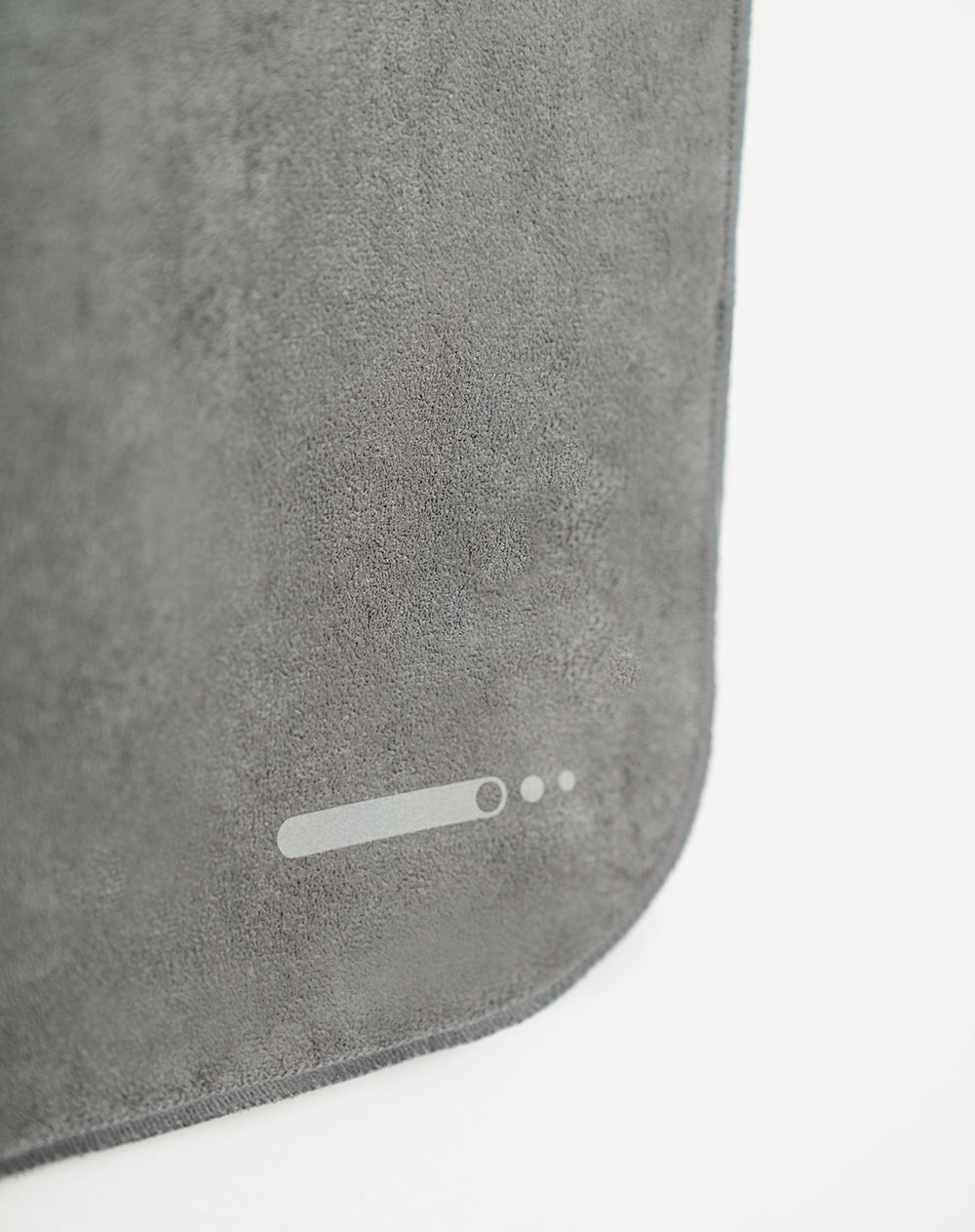 Toalla deportiva secado rápido gris