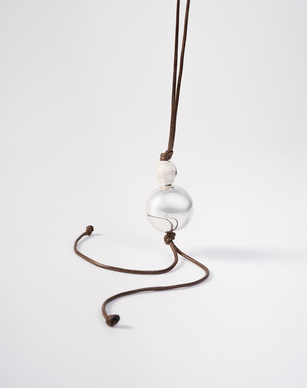 Llavero charm plateado