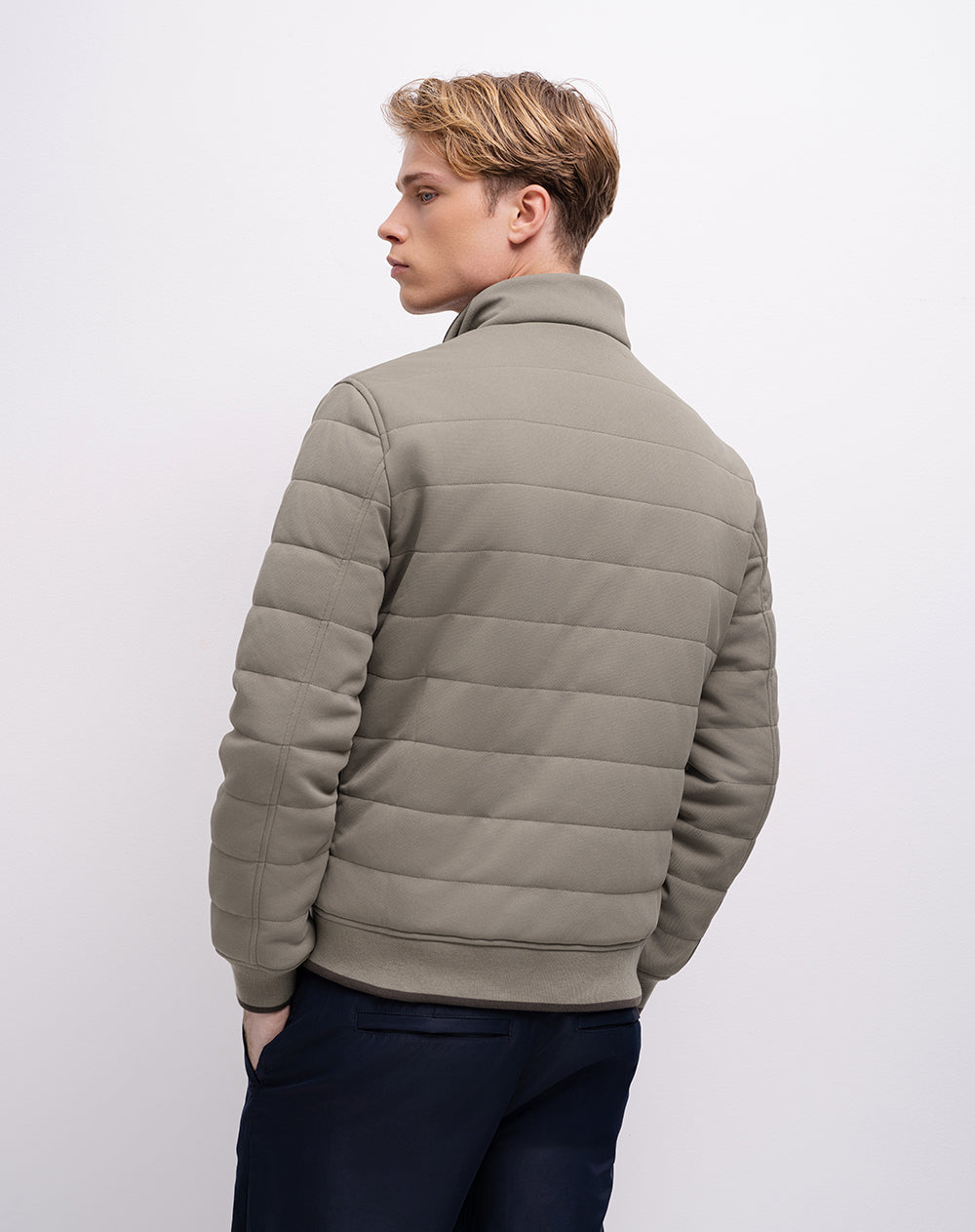 Chaqueta bomber regular café hombre