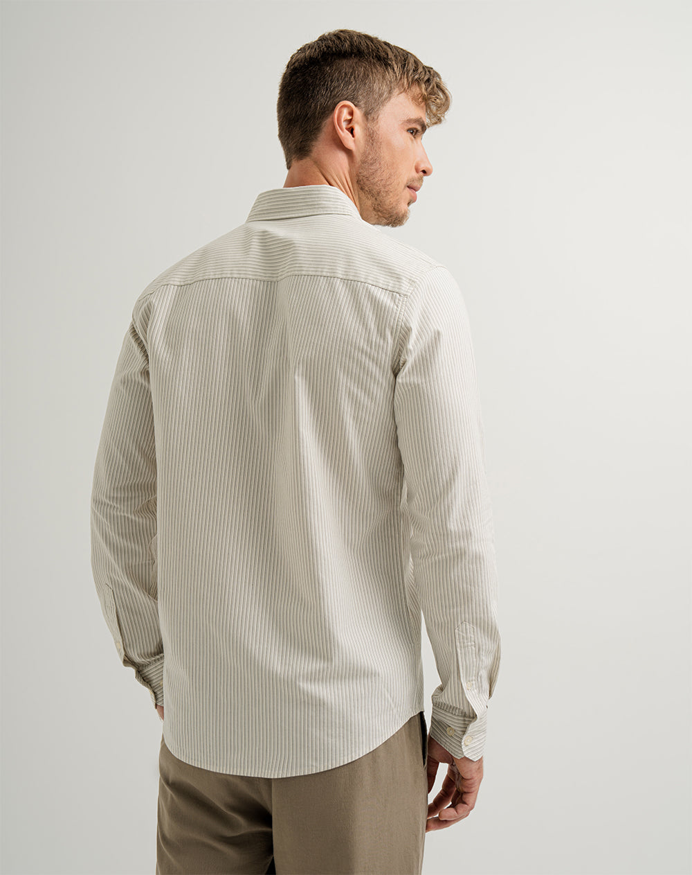 Camisa manga larga slim algodón habano hombre