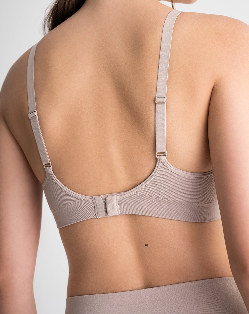 Top soporte medio seamless copas removibles café