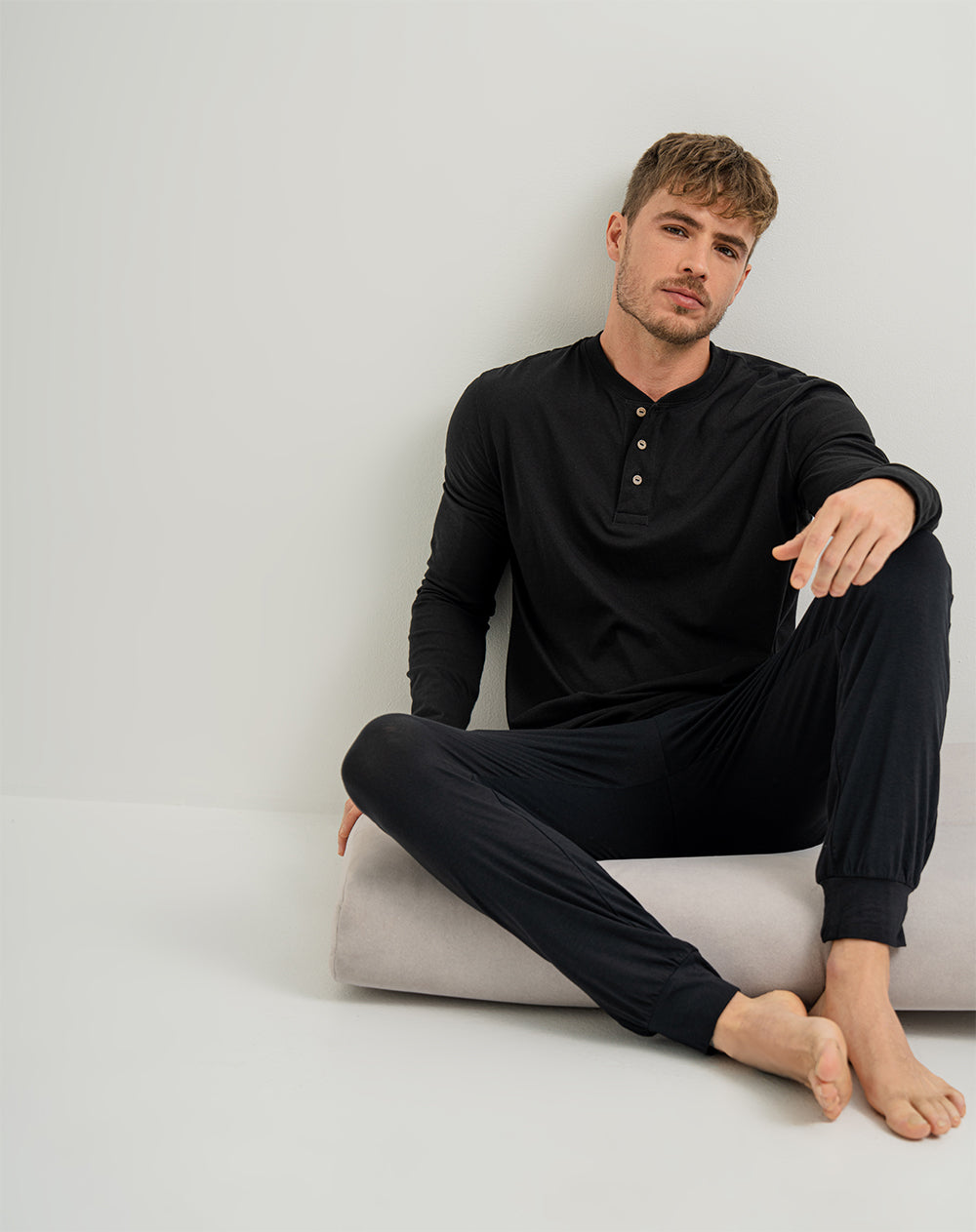 Jogger algodón regular negro hombre