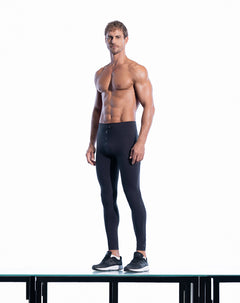 Sudadera deportiva ajustada microfibra negra hombre