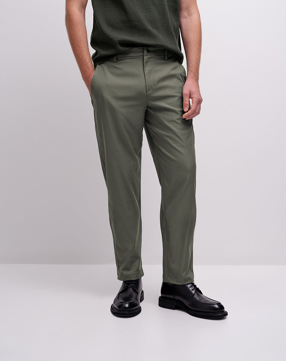 Pantalón chino regular verde hombre