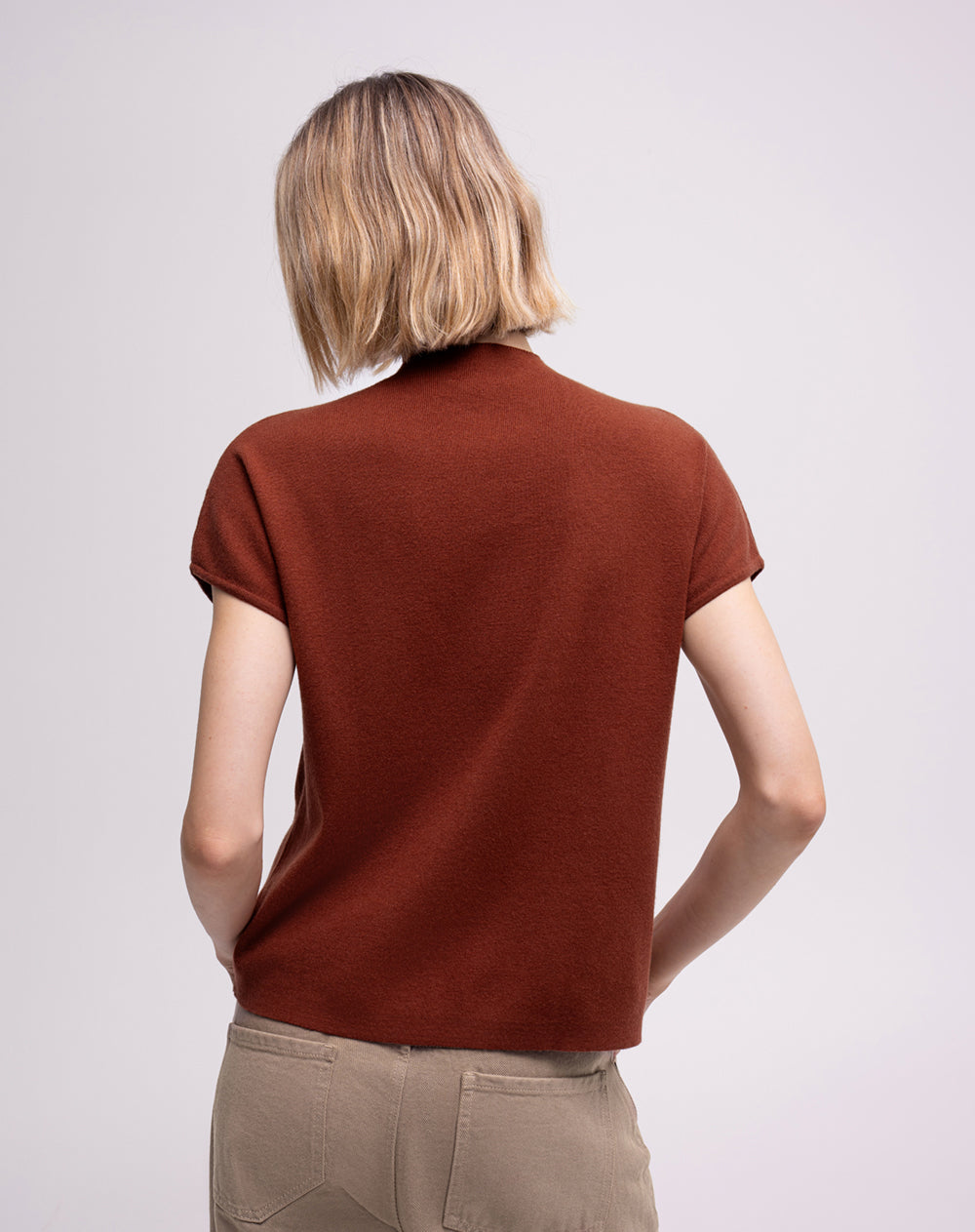 Camiseta regular tejido de punto café mujer