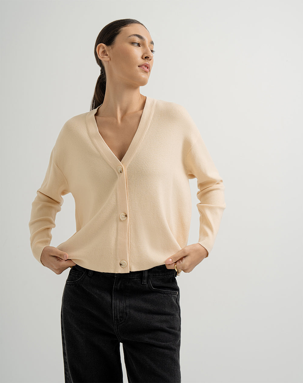 Suéter regular tejido de punto crema mujer