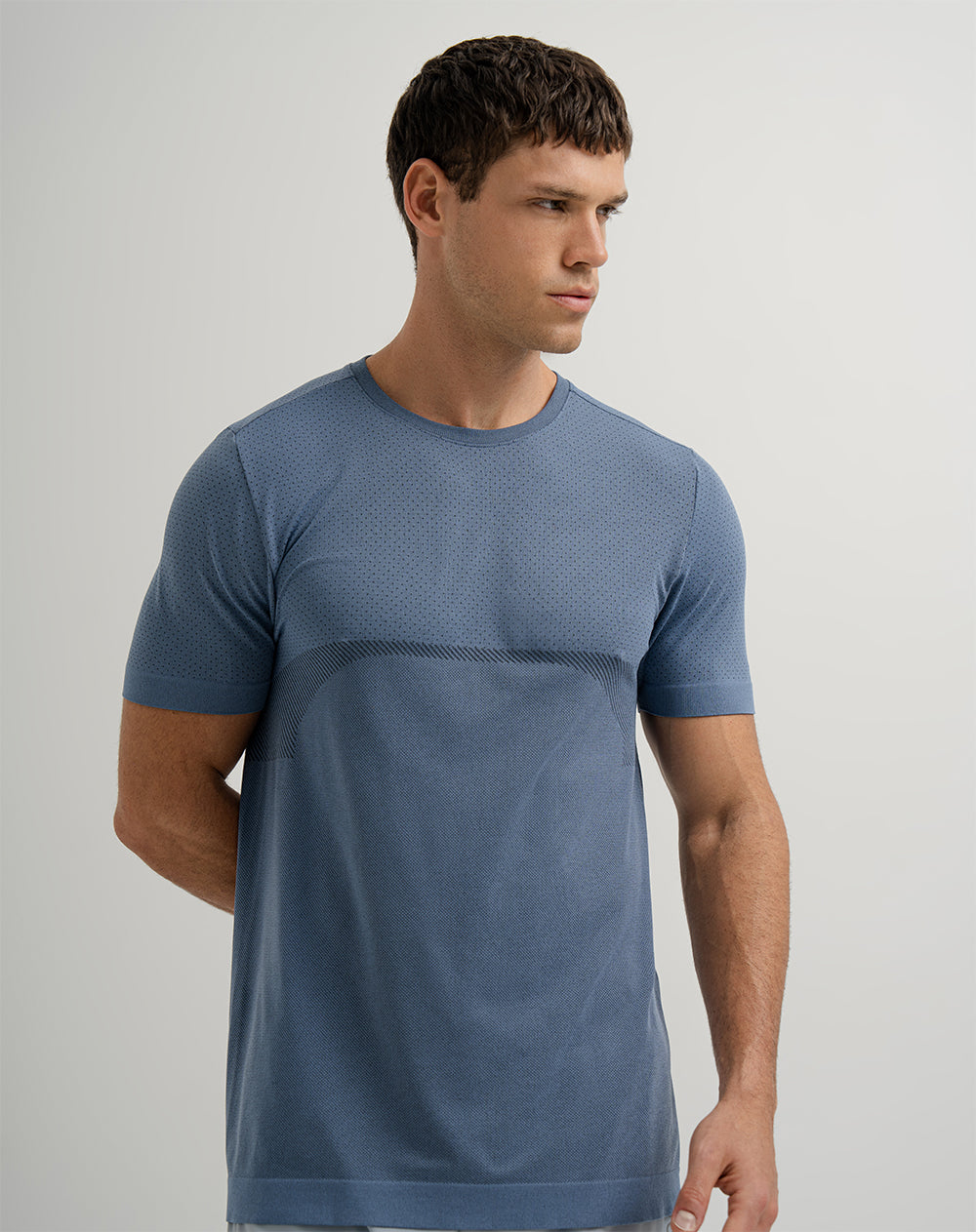 Camiseta deportiva hombre antibacterial azul