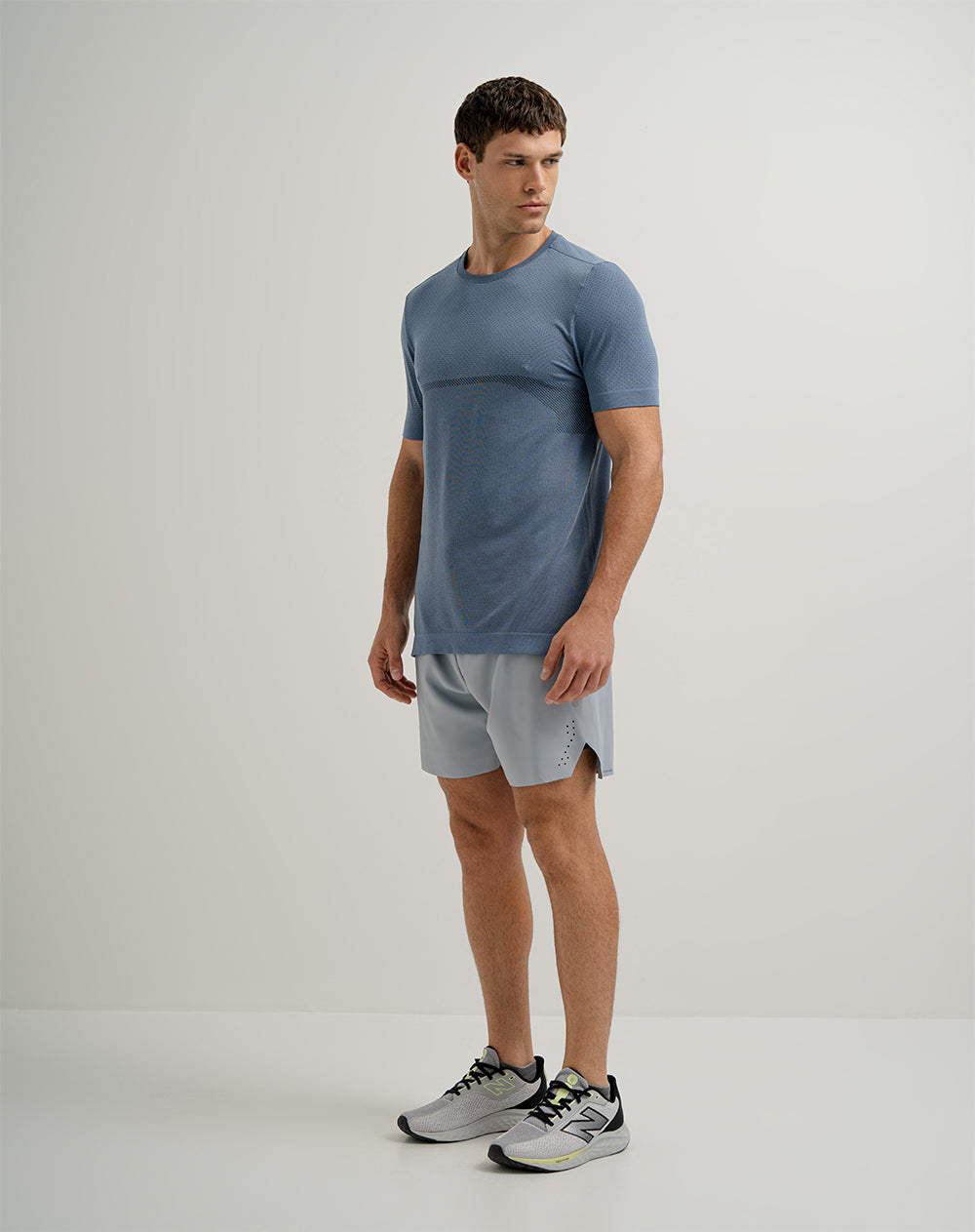 Camiseta deportiva hombre antibacterial azul