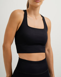 Crop top deportivo soporte alto seamless antibacterial negro