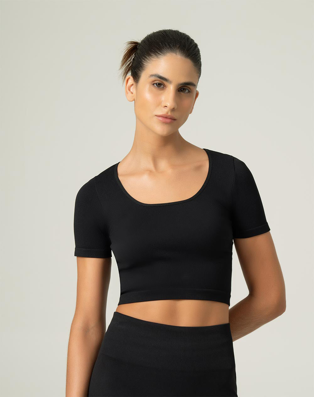 Camiseta deportiva mujer control humedad negra