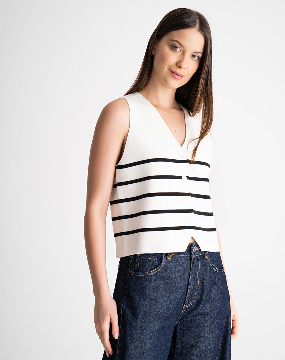 Chaleco fit sin capucha negro rayas