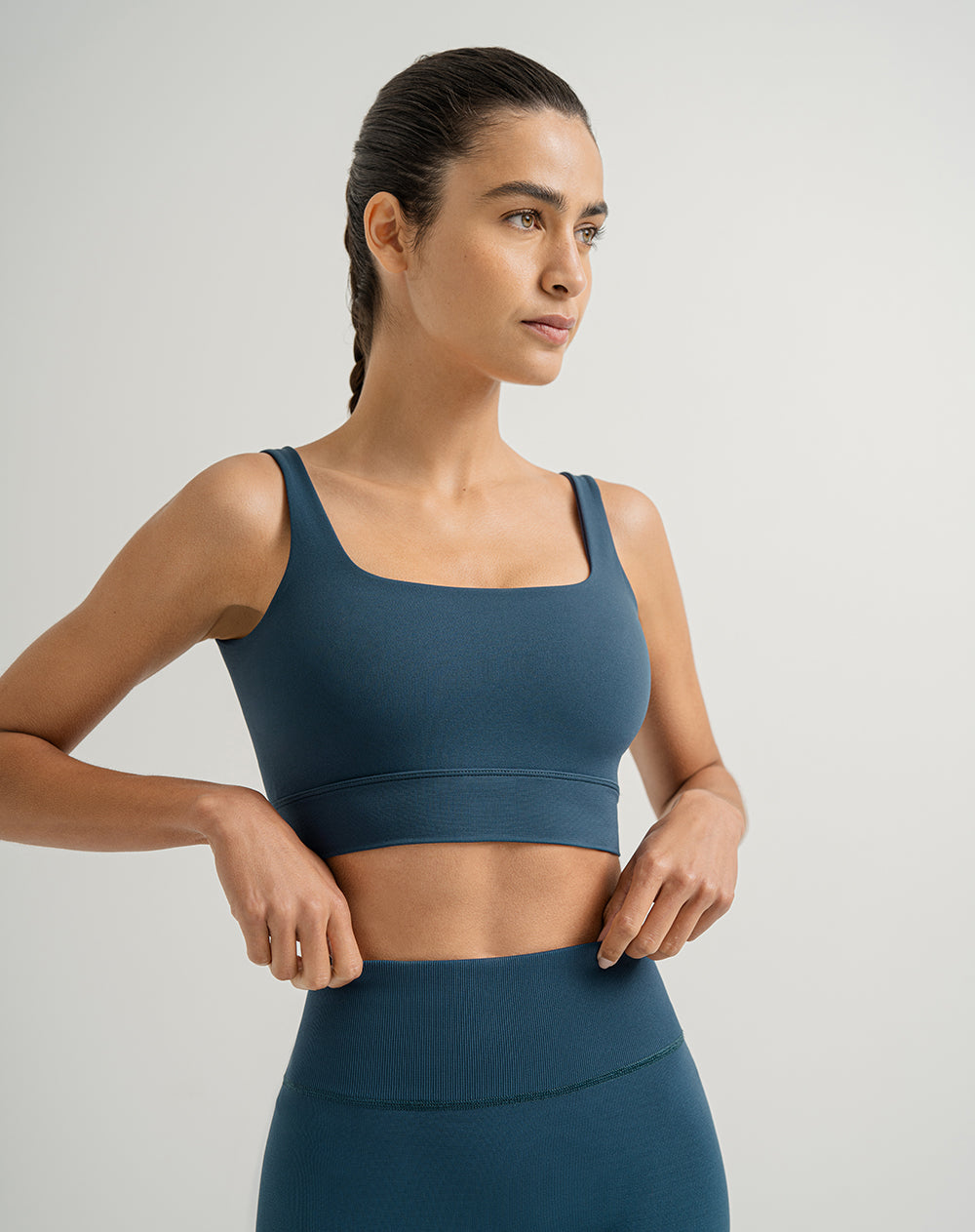 Top deportivo soporte medio seamless antibacterial azul