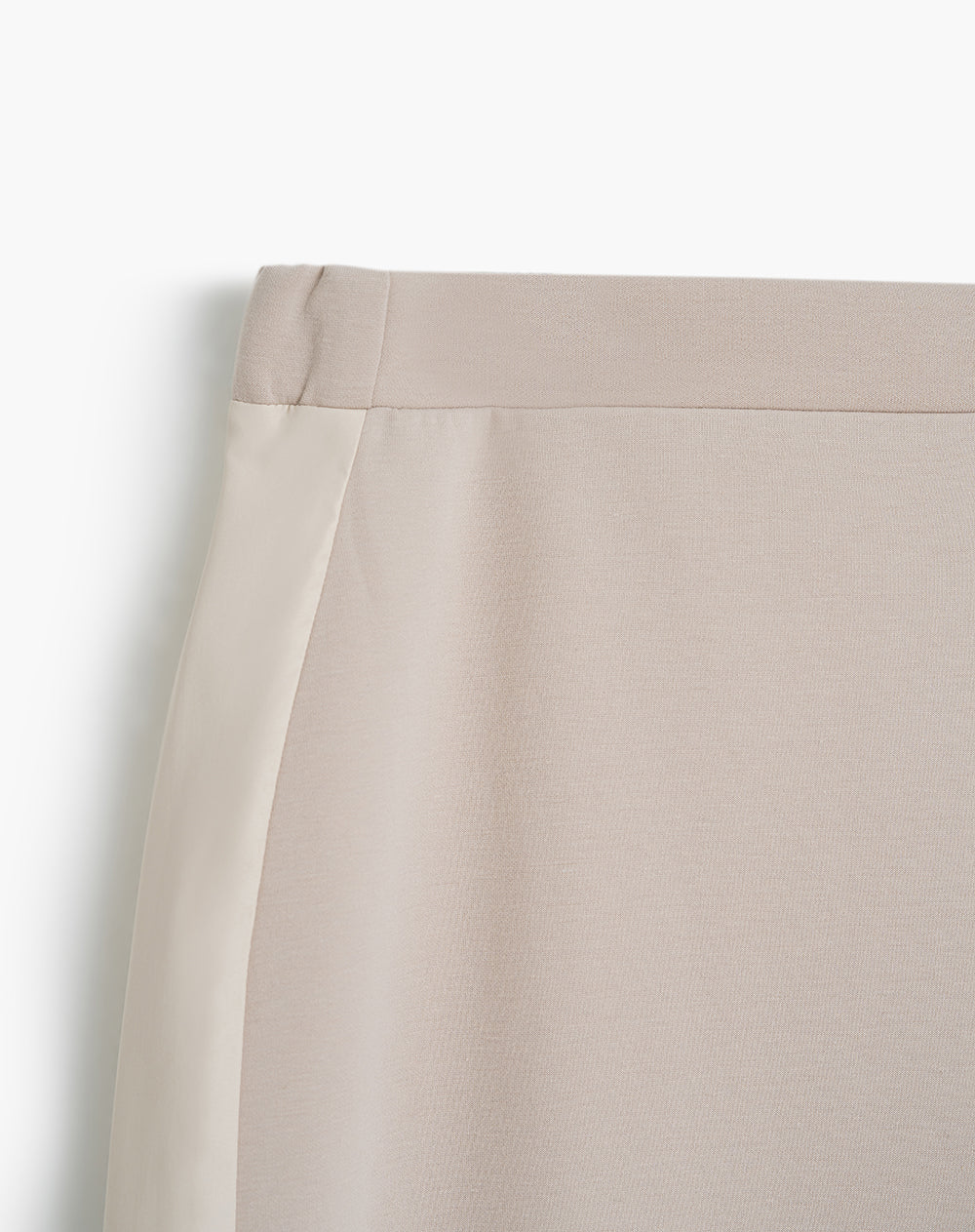 Falda midi tacto suave caqui mujer