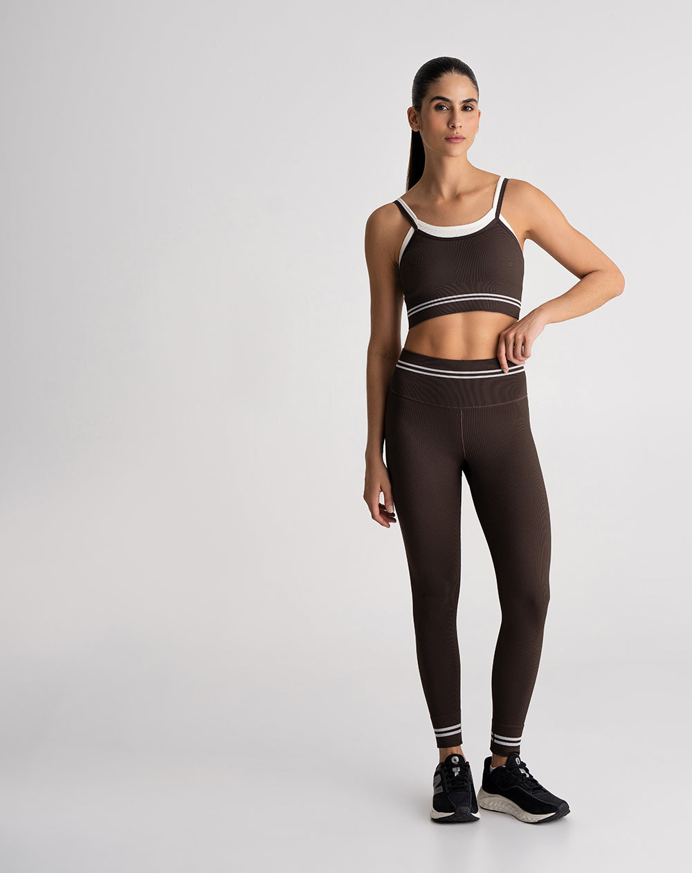 Legging deportivo seamless control abdomen café mujer