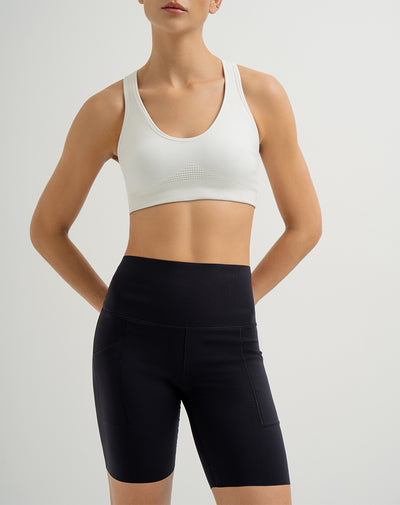 Biker deportivo tiro alto control abdomen negro mujer