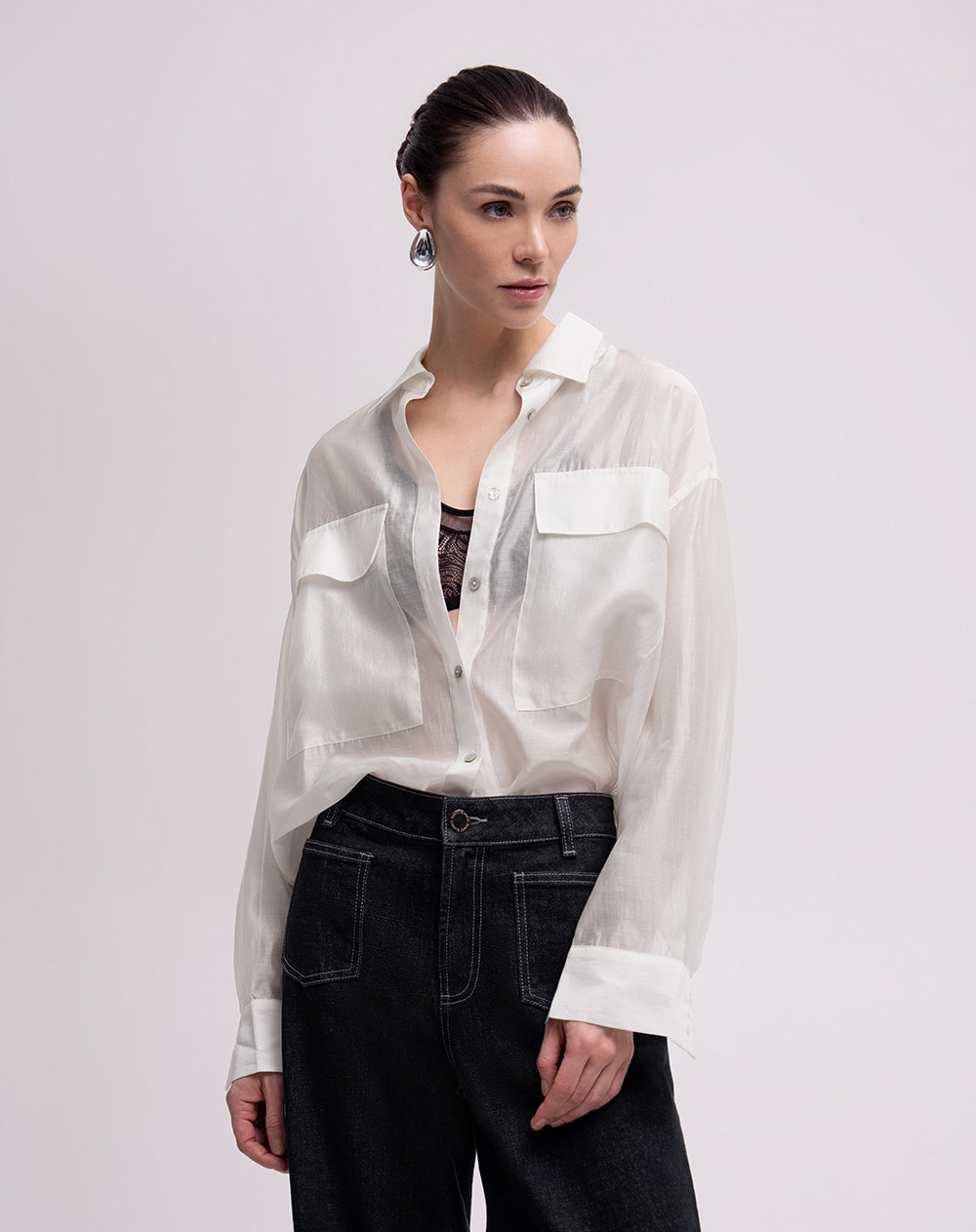 Camisa manga larga oversize semitransparente crema mujer