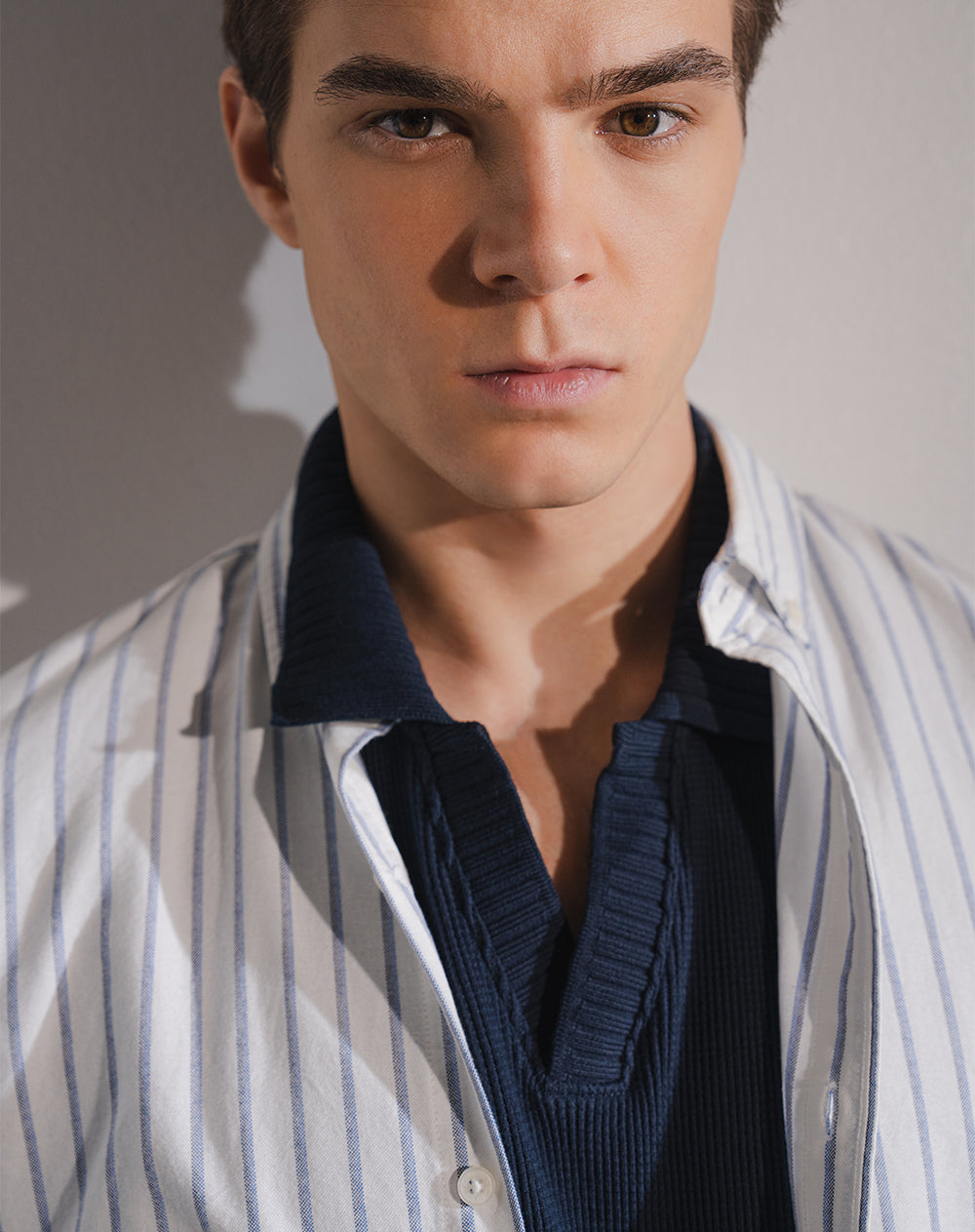 Camisa manga larga regular rayas hombre