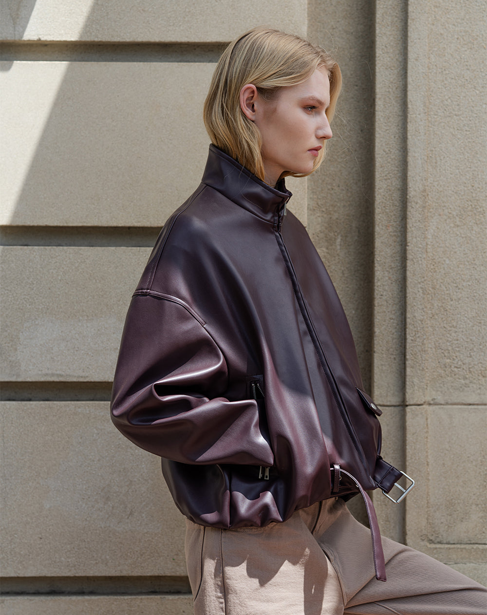 Chaqueta oversize tipo cuero  vino tinto mujer