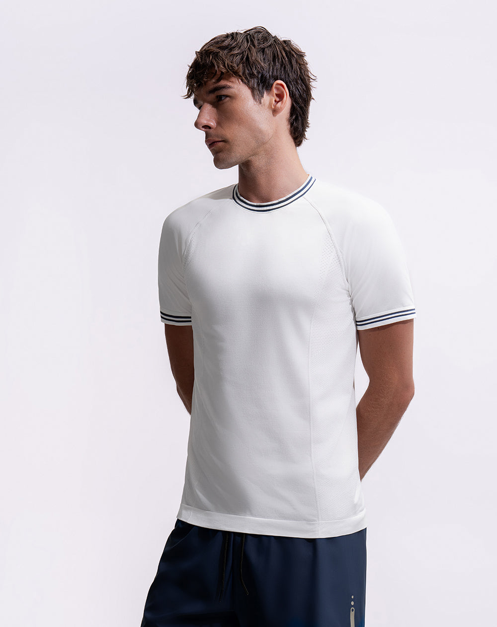 Camiseta slim fit manga corta blanca