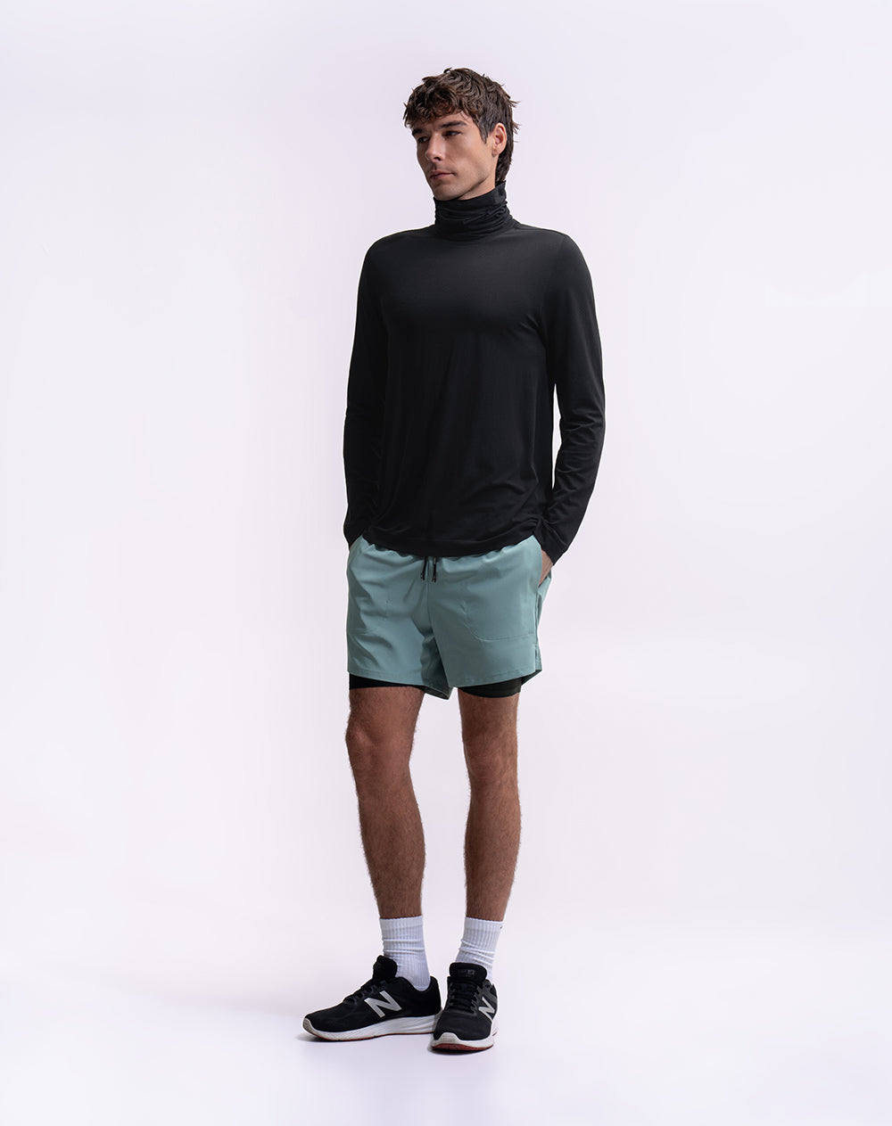 Camiseta slim fit manga corta negra