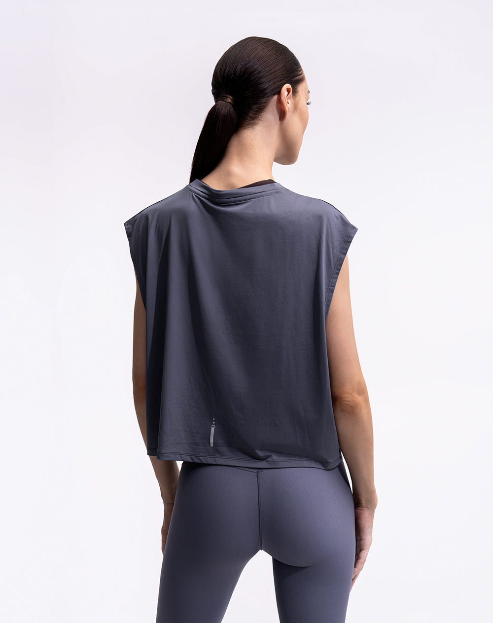 Camiseta deportiva transpirable morada mujer