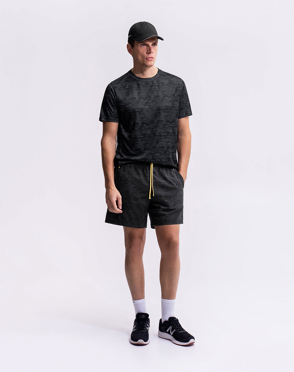 Camiseta deportiva estampada hombre