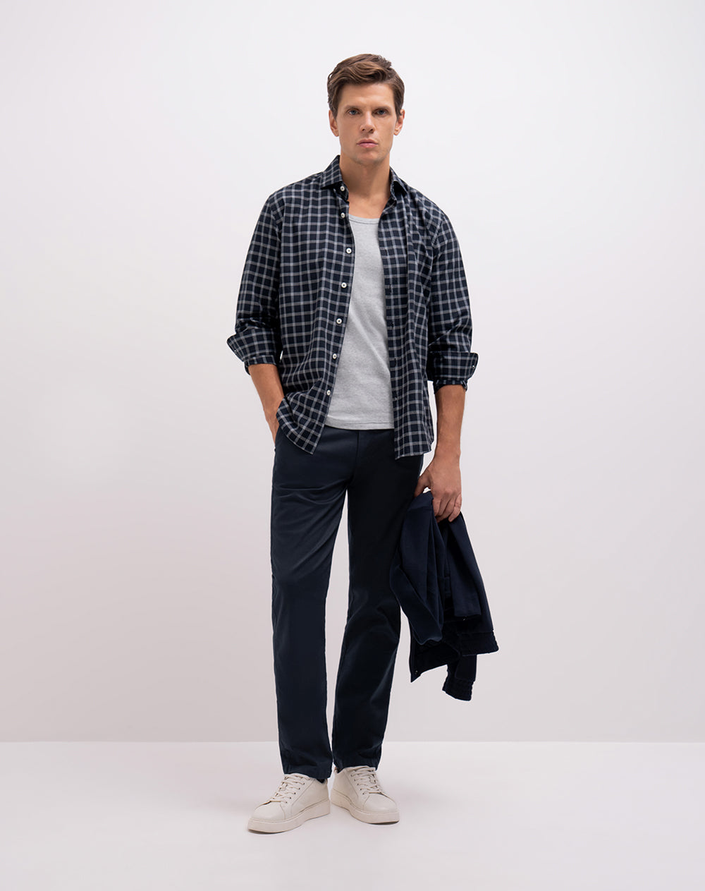 Camiseta slim manga sisa gris hombre
