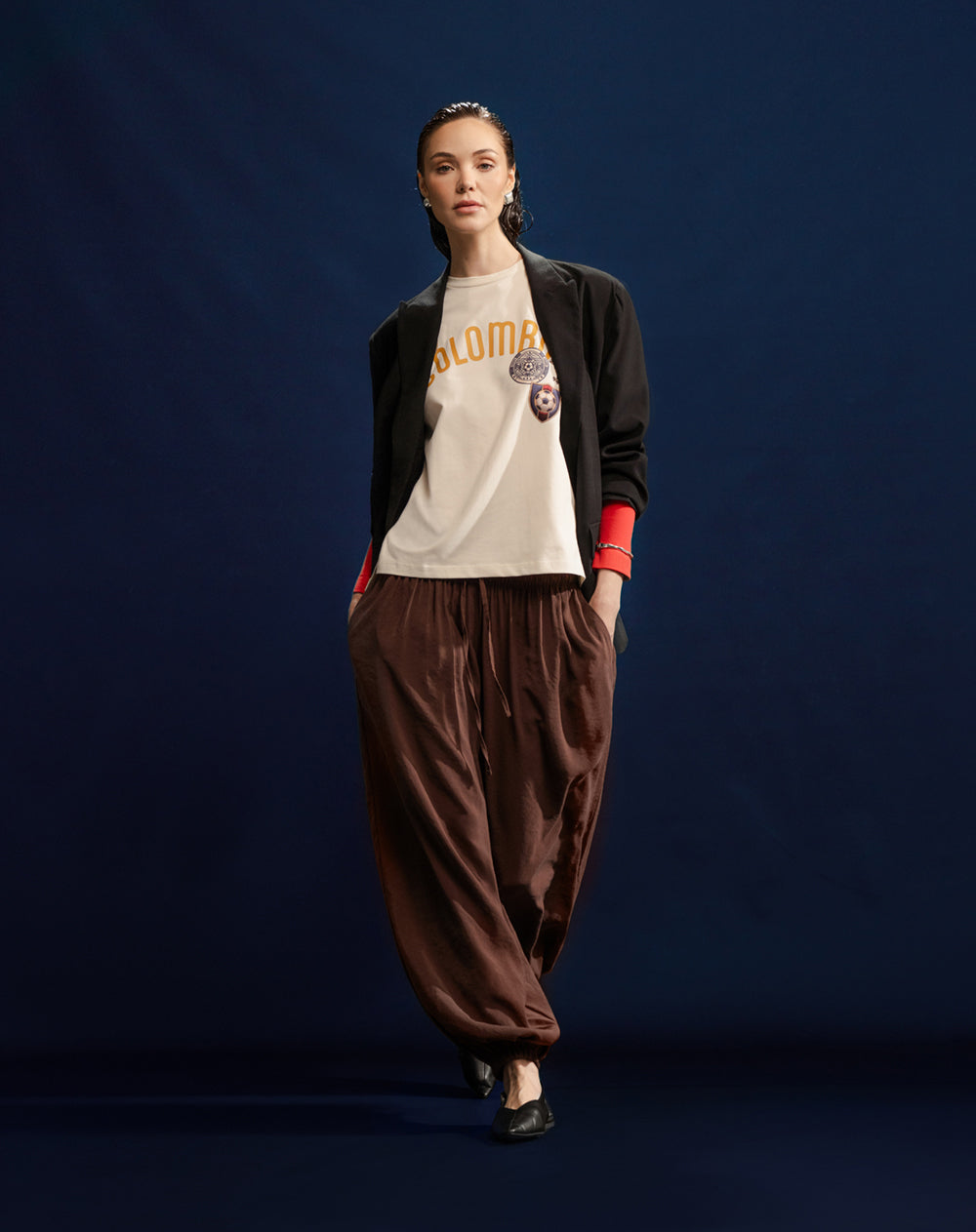 Camiseta regular edición Colombia crema mujer