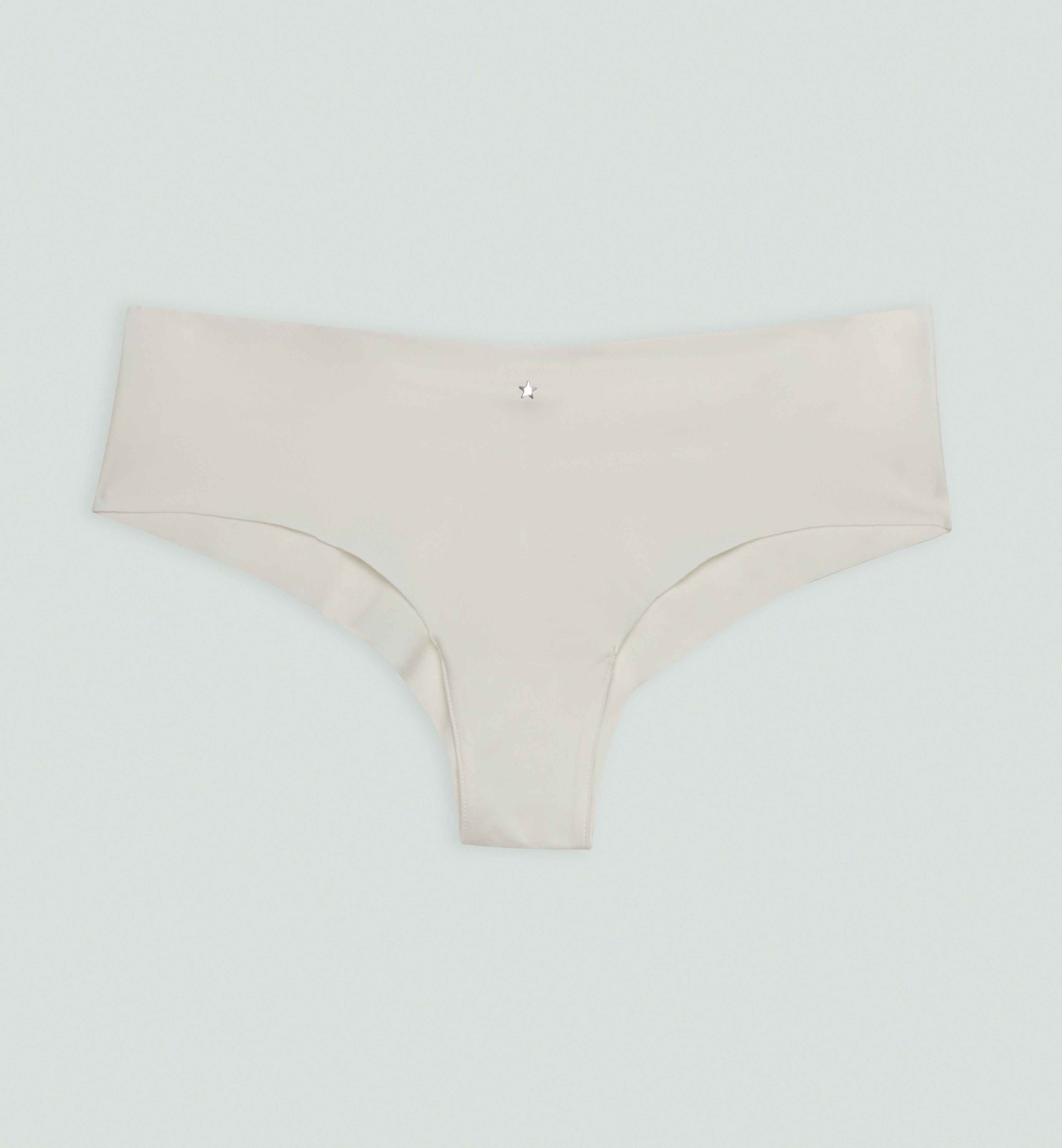 Panty cachetero microfibra invisible vainilla